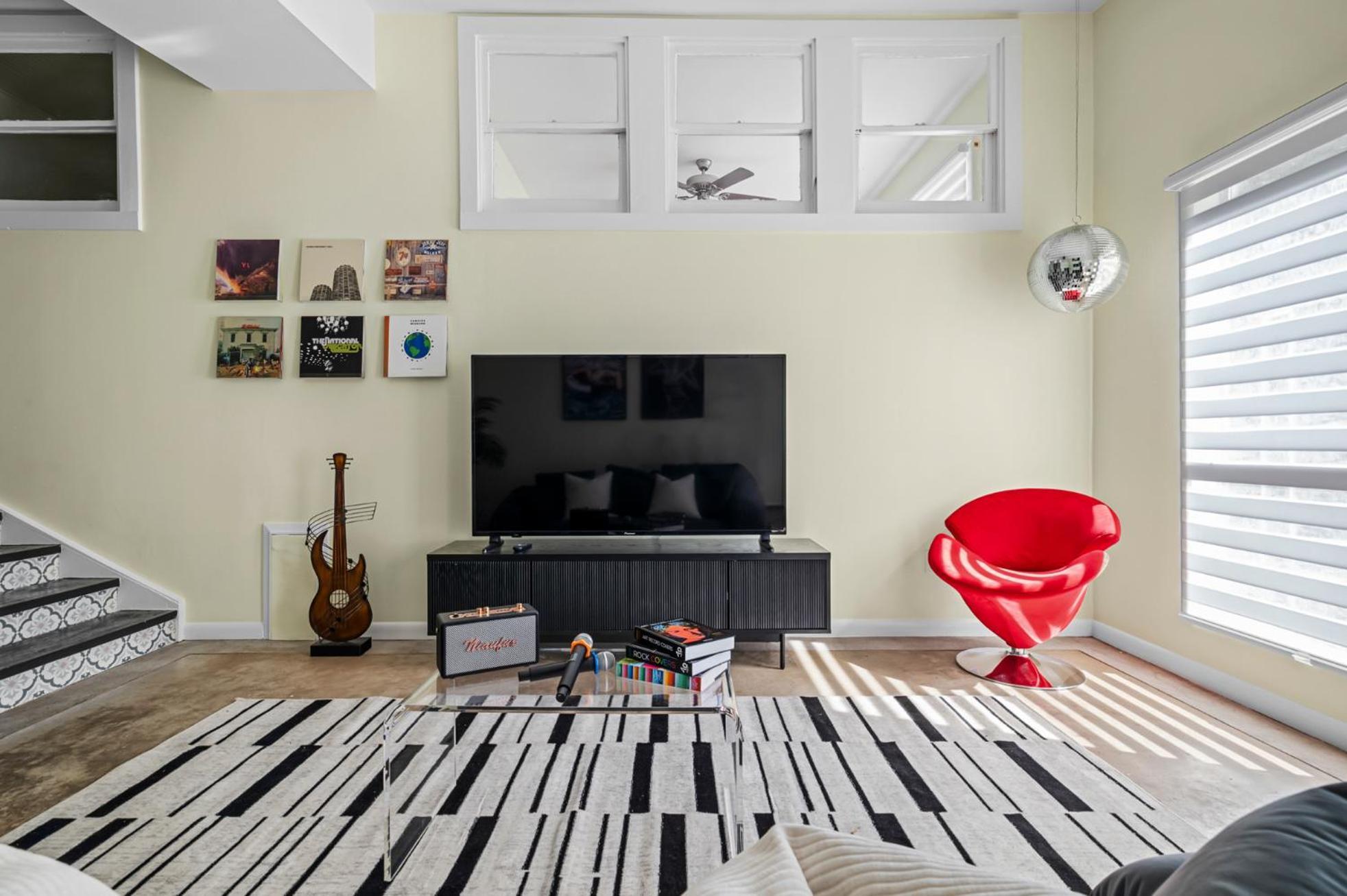 Retro Vibes & Zilker Views - Music House By Zilker Villa Остин Екстериор снимка